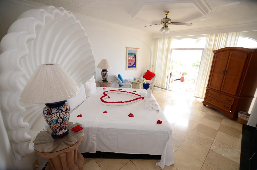 Dolphin Cove Inn มานซานิโญ ภายนอก รูปภาพ