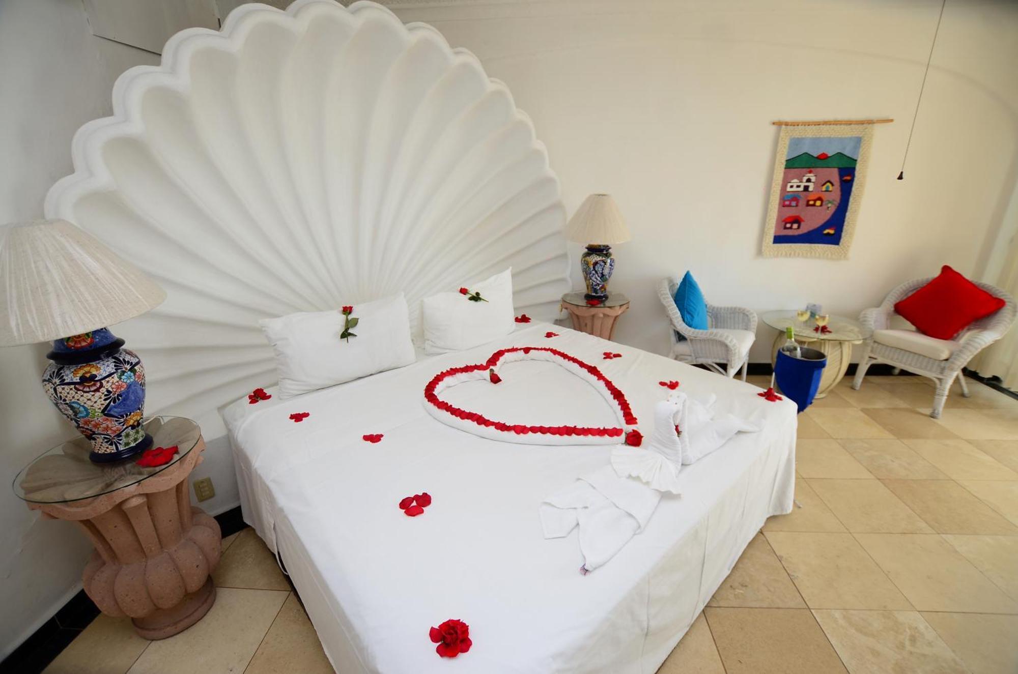 Dolphin Cove Inn มานซานิโญ ภายนอก รูปภาพ